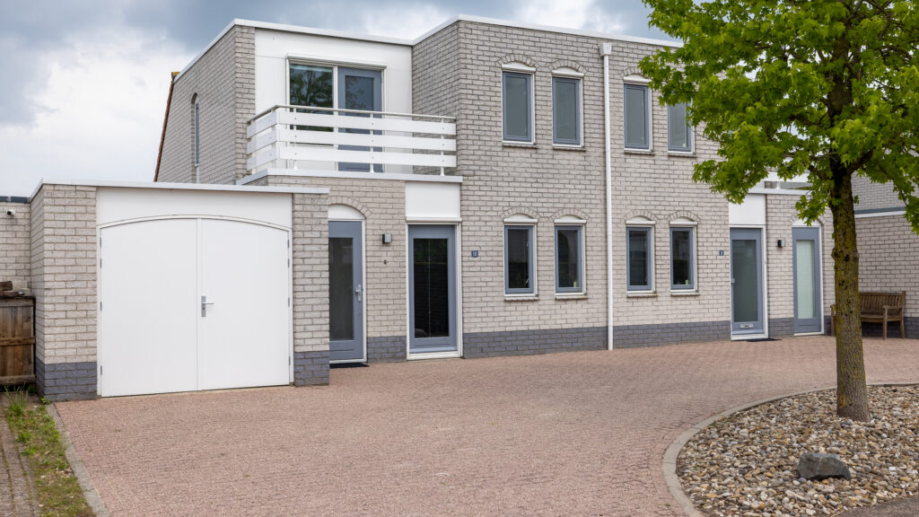 Lathum – Zilvermeeuw 10 – Foto