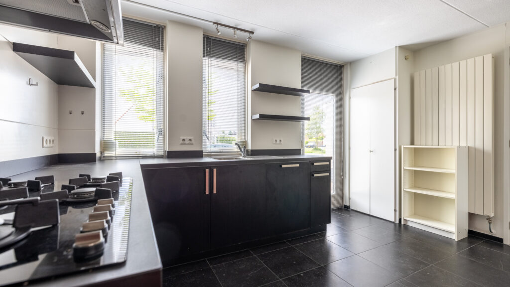 Lathum – Zilvermeeuw 10 – Foto 16