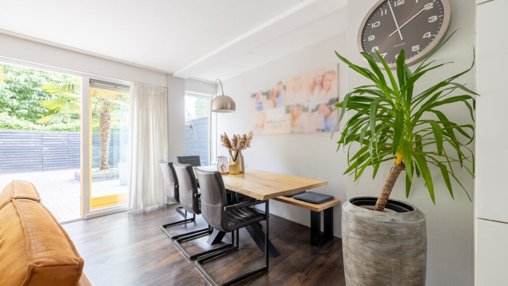 Hoekwoning te koop: Konrad Adenauerplein 13, Doetinchem