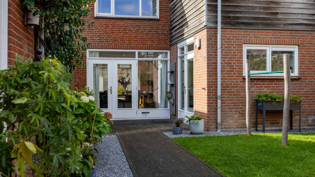 Twee-onder-één-kap te koop: Prins Willem-Alexanderstraat 7, Wehl