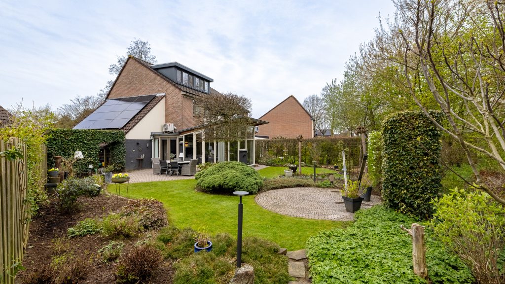 Doetinchem – Koemate 102 – Hoofdfoto