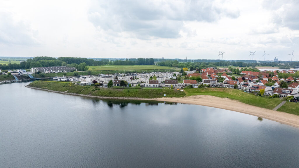 Lathum – Zilvermeeuw 8 – Foto 47
